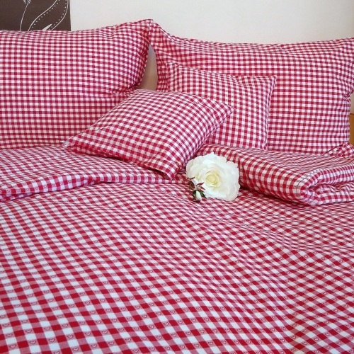 Bavlněné povlečení prodloužené LUX 70x90 + 140x220 cm kanafas červené srdíčko